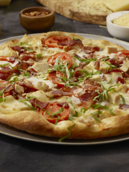 chicken bacon pizza