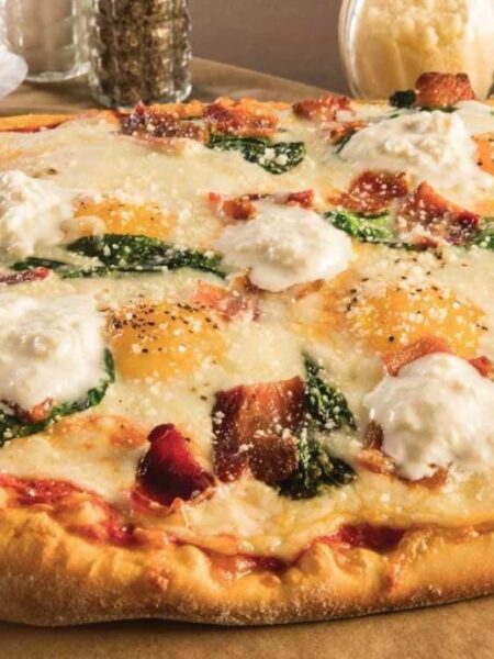 bacon egg and burrata pizza