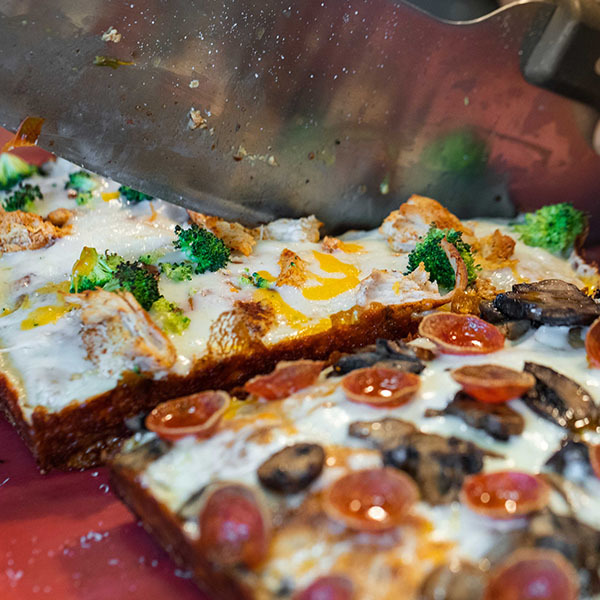 slicing detroit style